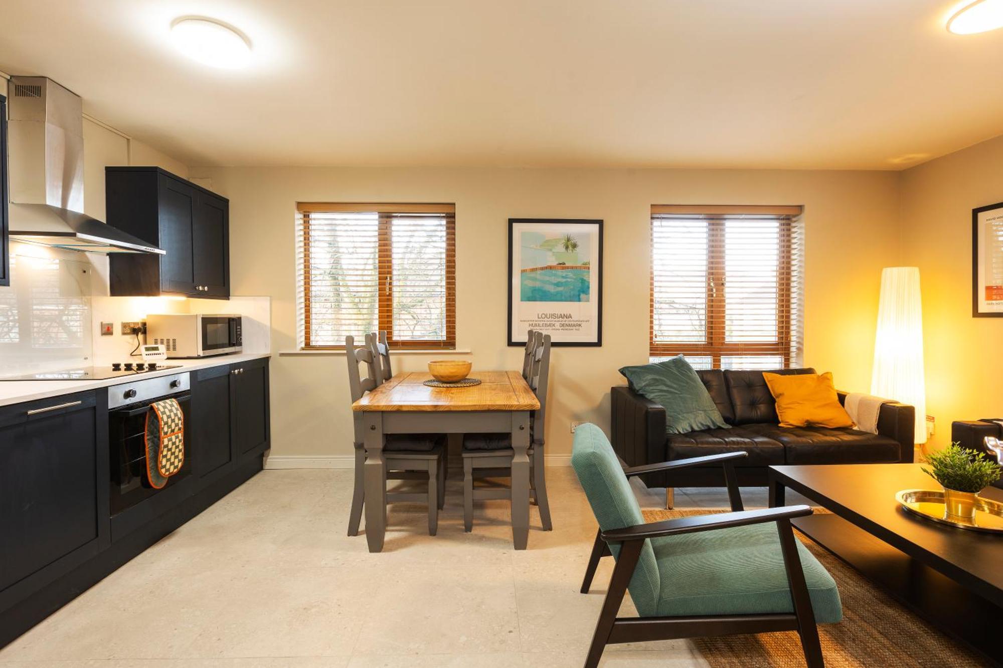 The Hockney - 2 Bd Hip Ap Ultra Fast Wifi Apartment